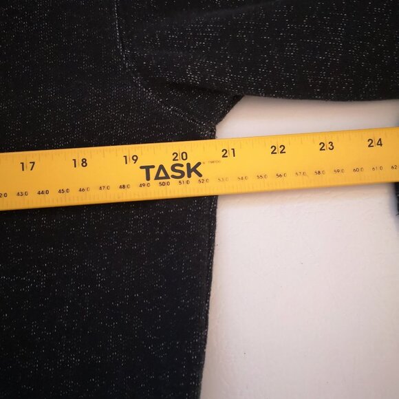 Genuine Roots Cabin Ladies Size Small Black Black Hoodie - Picture 11 of 13